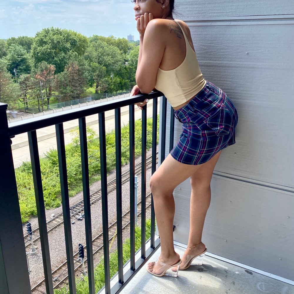 plaid skirt - Picture 2 of 2